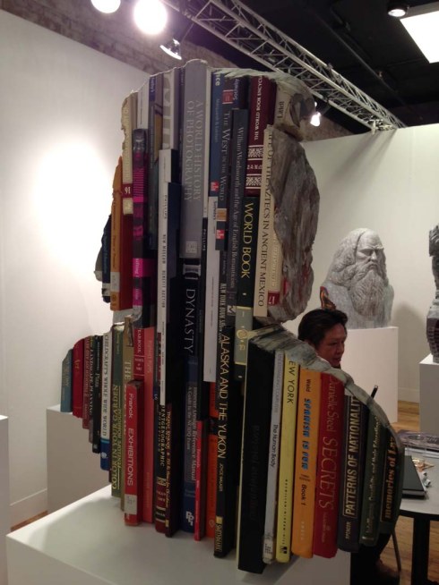 long-bin-chen_sculptures-made-from-carved-books-and-magazines_2_collabcubed